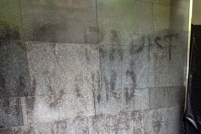 Grafiti Anti Katolik di Melbourne Sebut Nama Kardinal George Pell