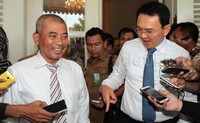 Rahmat Effendi dan Ahok menggelar jumpa pers seusai pertemuan.