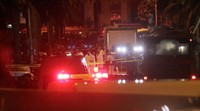 Tim forensik mengumpulkan barang bukti di lokasi ledakan. Mohamed Khalil/AFP/detikFoto.