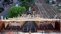 Hal ini juga agar tidak ada lagi warga yang tertabrak kereta.