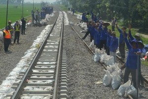 RI Masih 100% Impor Rel Kereta Api