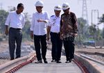 Jokowi Tinjau Proyek Trans Sulawesi Railways