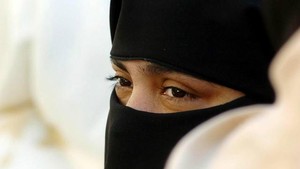 Serangan anti-Muslim di Inggris Naik 300% Setelah Kejadian Paris