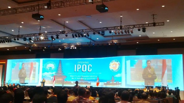 Harga Minyak Sawit Anjlok 30%, Ini Penyebabnya