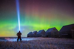 Fotografi Cahaya Aurora yang Spektakuler