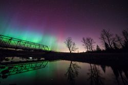 Fotografi Cahaya Aurora yang Spektakuler
