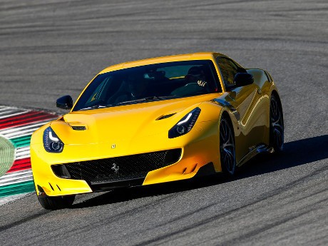 Hanya Dibuat 799 Unit, Ferrari F12tdf Habis Terjual