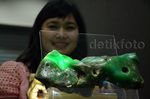 Batu Akik Pamer Kilau di Mangga Dua