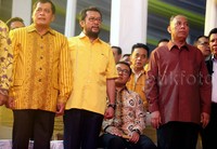 Yorrys Raweyai juga hadir.