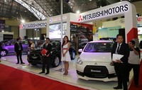 New Mirage dan Outlander Sport juga dipamerkan di Gaikindo Indonesia International Auto Show (GIIAS) 2015 Makassar. Pool/Mitsubishi/detikFoto.
