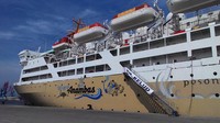Inilah KM Kelud yang sedang berlabuh di Pelabuhan Tanjung Priok. KM Kelud adalah kapal PT Pelni dengan fasilitas yang dianggap terbaik (Fitraya/detikTravel)