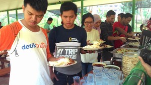 Spesial! Piknik detikTravel Jadi Kemping Pertama di Kampung Pandu