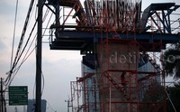 Jalan layang itu diharapkan mampu mengurai kepadatan volume kendaraan di salah satu akses Jakarta-Tangerang tersebut.