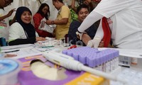 Masyarakat berbondong-bondong memeriksakan kesehatan mereka