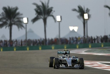 Juara di Abu Dhabi, Rosberg Tutup Musim dengan Tiga Kemenangan Beruntun