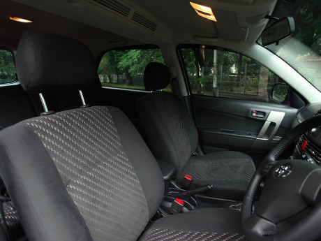 Ingat, Jangan Main Copot Sandaran Jok