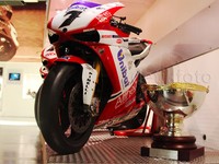 Ducati merupakan langganan pemenang di lomba balapan WSBK atau World Superbike. Ducati 1198 adalah motor yang ditakuti di balapan WSBK saat itu.