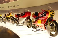 Line up motor-motor balap Ducati di era akhir 1970aan.