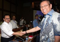 Sudirman Said disambut oleh Wakil Ketua Komisi VII, Mulyadi. Lamhot Aritonang/detikFoto.