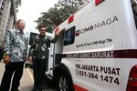 CIMB Niaga Serahkan Ambulans ke PMI