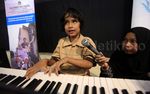 Penyandang Disabilitas Unjuk Kebolehan Bermain Musik