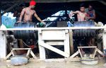Penambang Emas Tradisional Desa Ratatotok