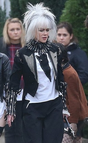 Saat Nicole Kidman Berperan Sebagai Alien & Bergaya Punk