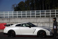 Menjajal 5 Mobil Keren Nissan