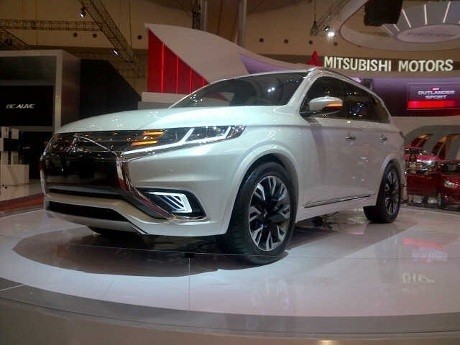 Mitsubishi Janjikan 3 Crossover Hybrid Bakal Hadir di AS