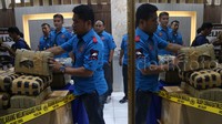 MR diketahui mendapat suplai ganja dari seseorang di Aceh. CNN Indonesia/Safir Makki.