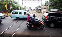 Dinas Perhubungan dan Transportasi mencatat saat ini ada 55 pelintasan sebidang yang ada di seluruh Jakarta.