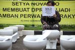 Seniman Sindir MKD dan Ketua DPR