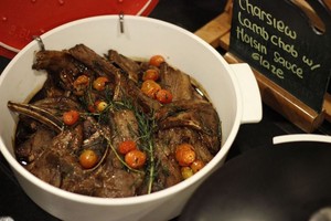 Kalkun Panggang dan Christmas Stolen untuk Natal Bisa Dinikmati di Restoran Ini