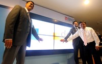 Selain itu tagar #AskBNI juga menawarkan fitur informasi promo, produk dan layanan BNI lewat Direct Message Twitter (DM).