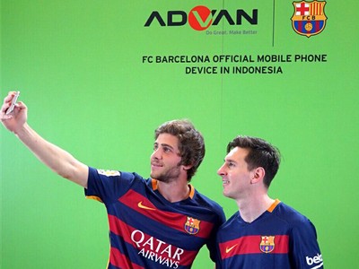 Ponsel 4G Lokal Advan Diluncurkan Messi