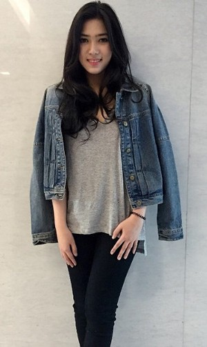 Ryan Ogilvy Berbagi Tips Dandan ala Isyana Sarasvati