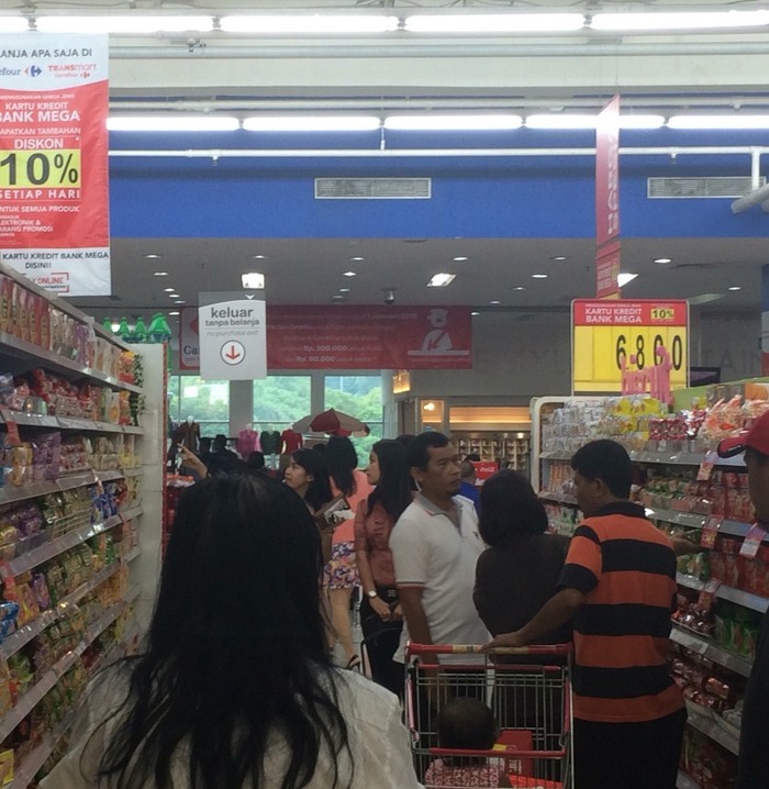 Carrefour Jual Murah Mie Instan Hingga Mesin Cuci