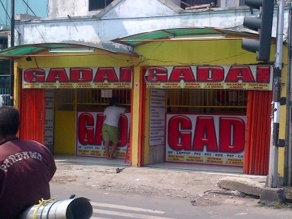 Gadai Pinggir Jalan Marak, Ini Respons Pegadaian