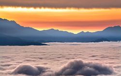 Negeri di Atas Awan yang Benar-benar Nyata