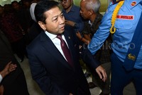 Namun Novanto tak lewat jalur utama, melainkan dari lorong kecil yang menghubungkan Gedung Nusantara I dan II. Padahal, dari eskalator yang ada di Gedung Nusatara II. Pool/Lamhot Aritonang/detikFoto.     