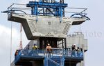 Pemasangan Box Girder di Tiang Jalan Layang Busway