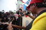 Aksi Bersihkan DPR
