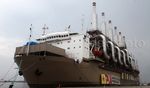 Jokowi Luncurkan Kapal Genset Raksasa