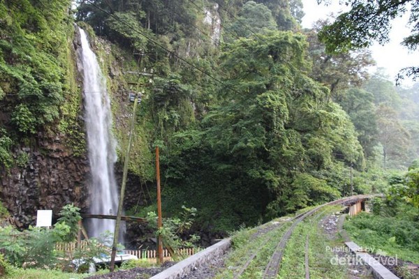 Tak Perlu Trekking Ini Air Terjun Yang Mudah Dijangkau Dari