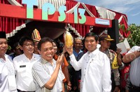 Pantauan detikcom, Yuddy tiba pukul 11.10 WIB di Kampung Pilkada RW 03, Depok Jaya, Rabu (9/12/2015).     
