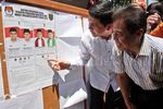 Menteri Yuddy Tinjau TPS di Depok