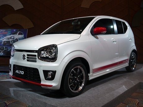 Tiga Varian Suzuki Alto Jadi Mobil Kecil Terbaik di Jepang