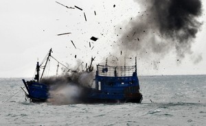 Menteri Susi Minta Semua Kapal Pencuri Ikan Ditenggalamkan Sebelum 2016