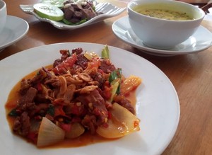 Kedai Soto Ibu Rahayu: Sluurp! Hangat Gurih Soto Wagyu dan Rica yang Istimewa