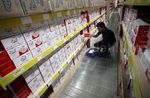 Melihat Kesibukan Gudang Toko Online di Harbolnas